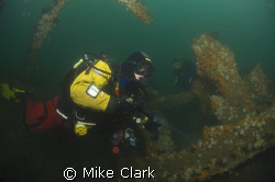 DIVERS ON THE HISPANIA
Sound of Mull, Scotland
D70, 10.... by Mike Clark 